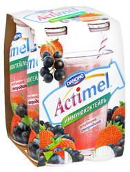 Напиток Actimel имуннококтейль с клубникой и черной смородиной 1,0% 4*155г
